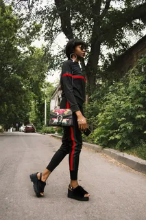 非洲黑人美女街拍图片 非洲黑人美女街拍图片