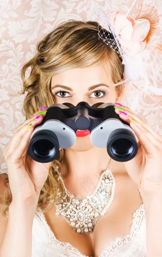 金发美女望远镜高清图片