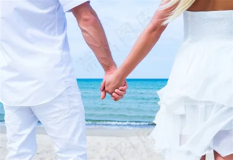 最新浪漫的情侣牵手图片大全