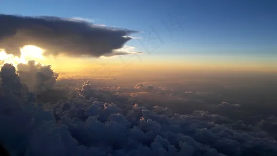 阳光云层风景摄影图片 阳光云层风景摄影图片