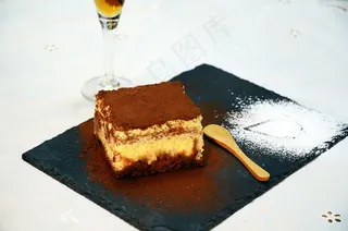 提拉米苏蛋糕甜点图片