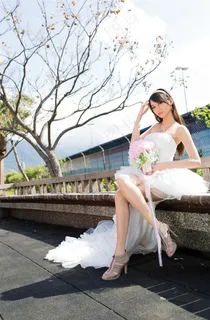 白色婚纱蔡译心高清图片 白色婚纱蔡译心高清图片