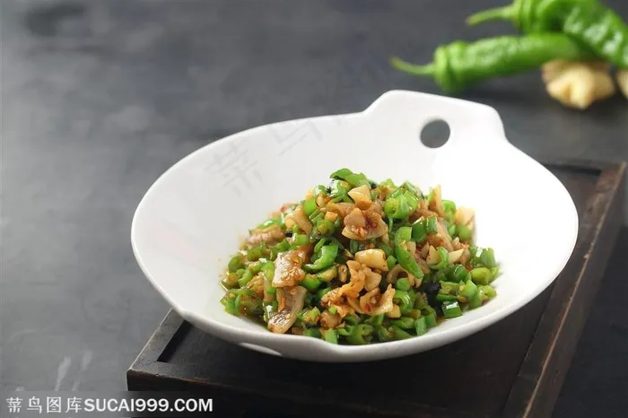 青椒炒油渣图片中华美食
