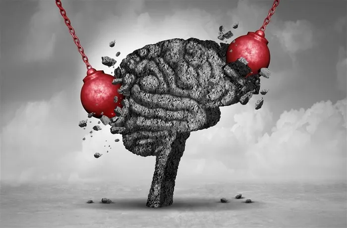 被锁链球砸碎的脑髓创意图片