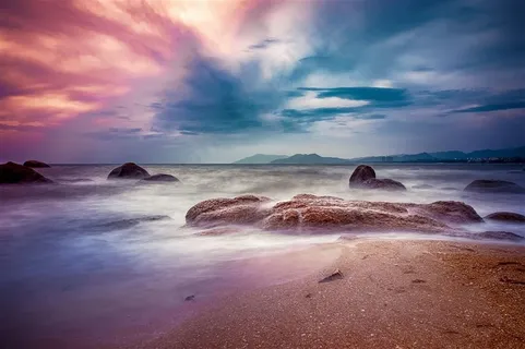 大海海边礁石风景图片 大海海边礁石风景图片