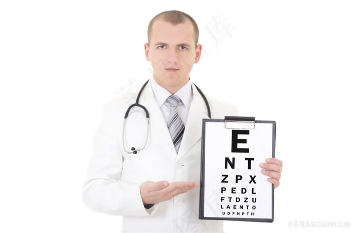 手拿视力表的男医生高清图片