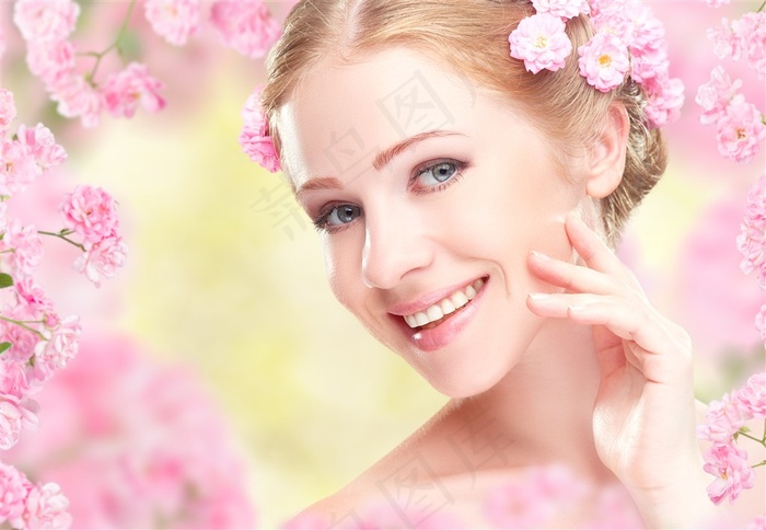 微笑的欧美美女美容图片素材
