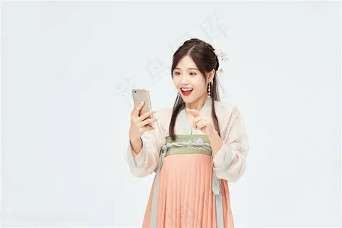 看手机的美女图片