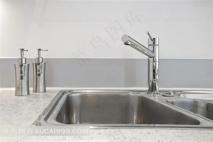 洗手台的水龙头