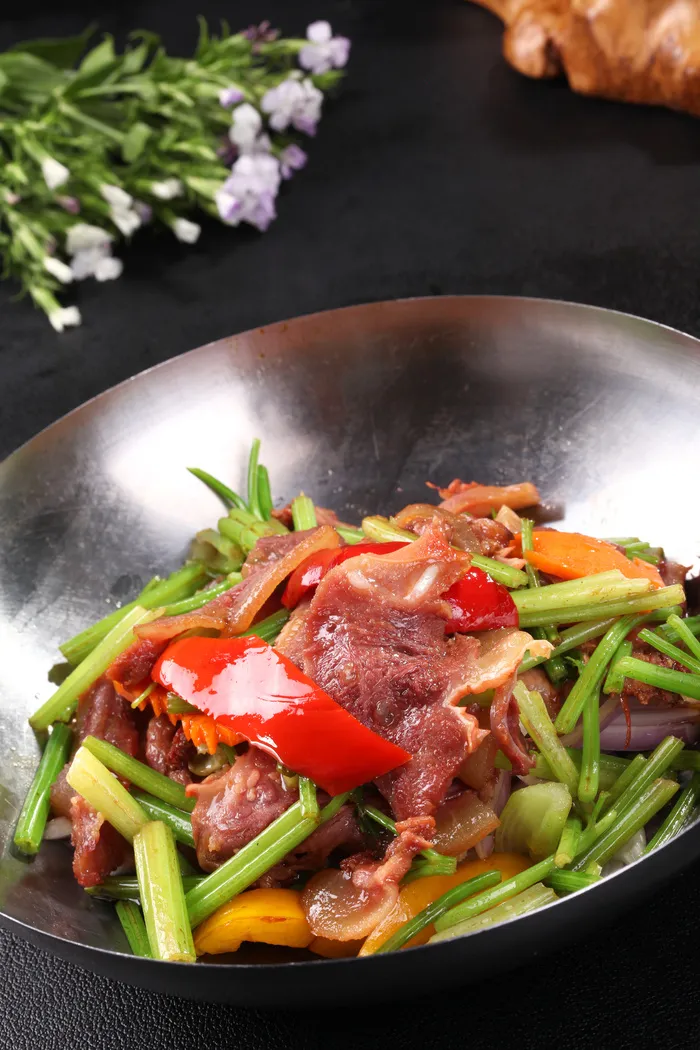干锅牛头肉 (1)
