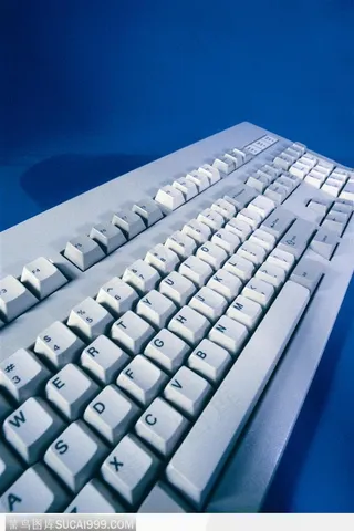 侧视角度下的键盘