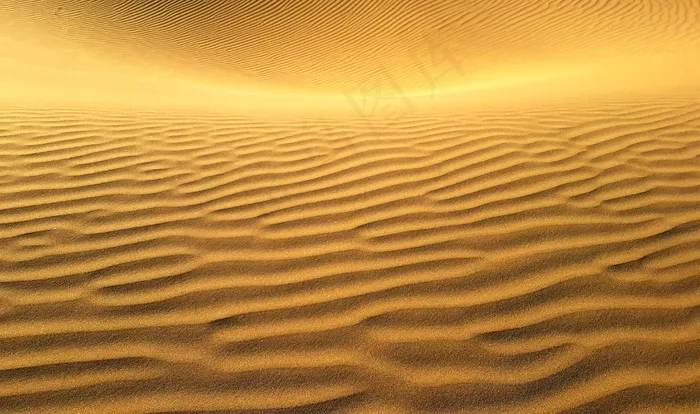 荒芜沙地图片