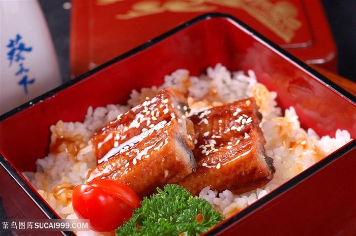 中华美食煮物鳗鱼饭实拍摄影图中华美食