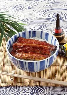 日本料理美食海鲜鳗鱼饭图片