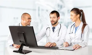 白衣天使们为解决病症努力