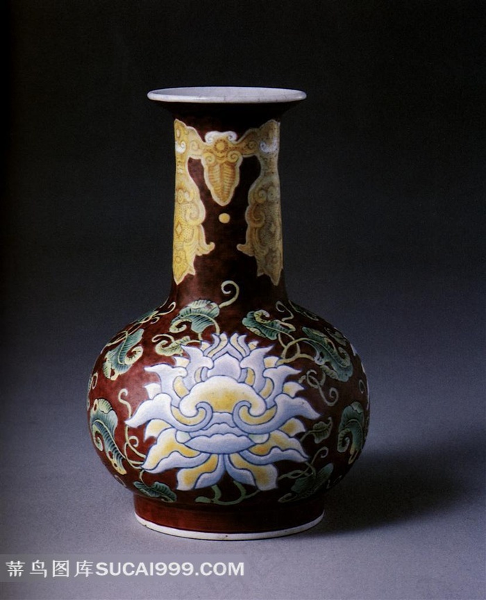 中国传统陶瓷 红瓷花纹瓷瓶