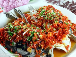 鱼头剁椒鱼头红椒鱼头剁椒蒸鱼头摄影餐饮美食