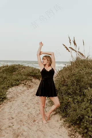 户外美女摄影艺术写真图片