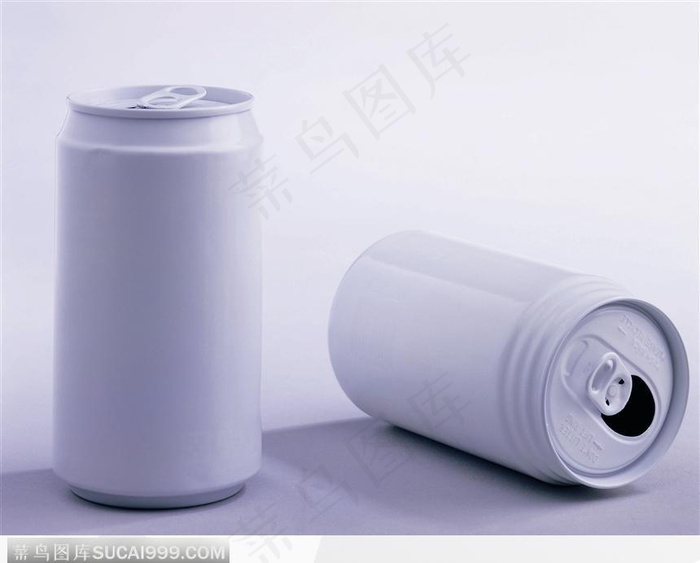白色易拉罐