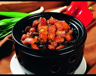 川菜湘菜高清菜谱 小菇烧花腩