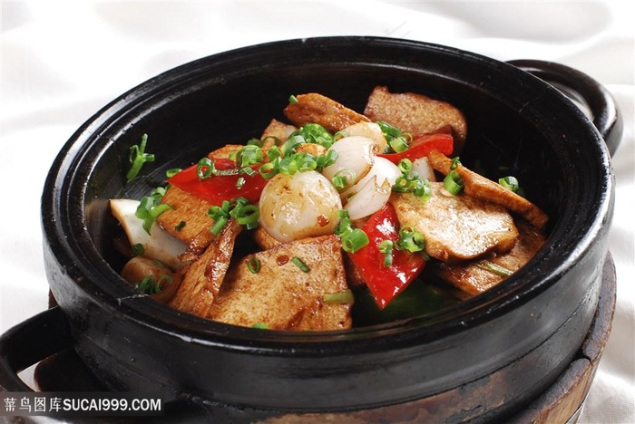 中华美食干葱石锅炆豆腐摄影图
