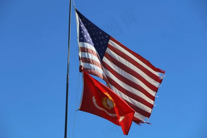 美国国旗飘扬图片