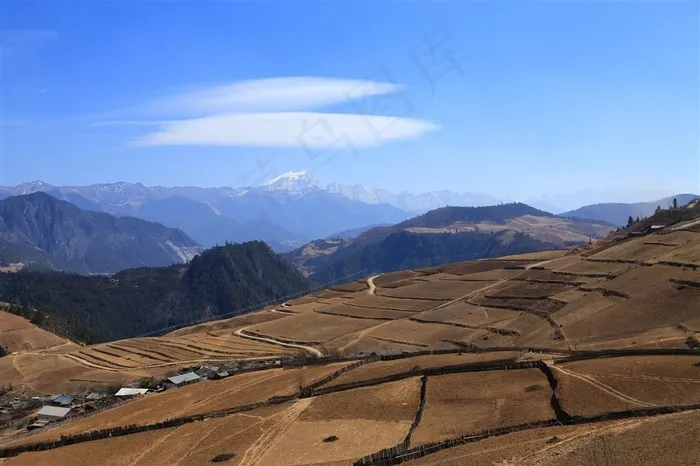 云南香格里拉风景摄影图片