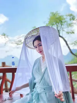 风光山水美女图片