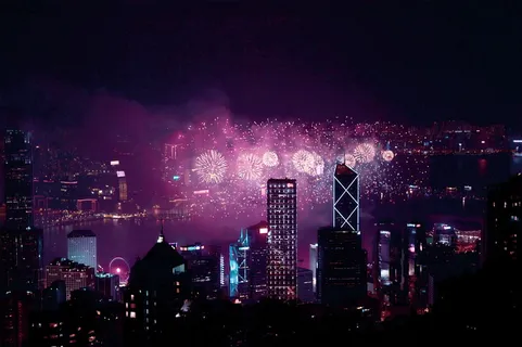 浪漫城市烟火夜景图片 浪漫城市烟火夜景图片
