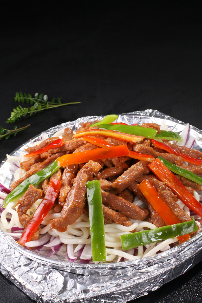 铁板乌冬面炒牛柳 (2)