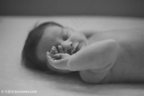 揉眼睛的小宝宝 揉眼睛的小宝宝