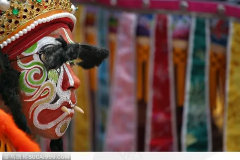 中华传统表演-京剧面孔侧面