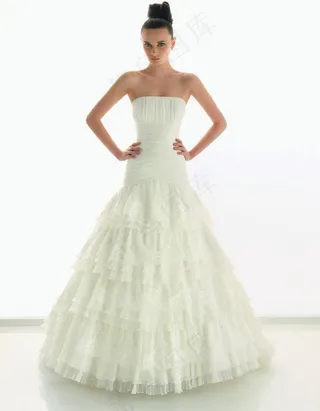 欧美穿婚纱的图片