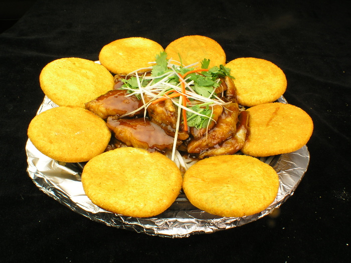 3143圆锅窝头炖黄鱼