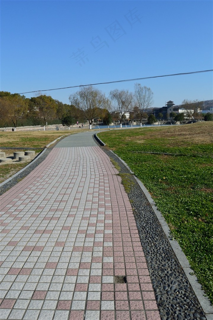 公园小路天空