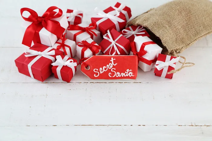 圣诞节圣诞礼物盒装饰元素静物特写场景(82)