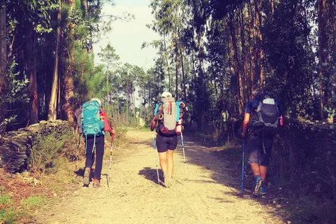 背包旅行的图片