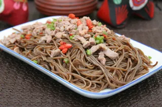 肉沫蕨根粉12元