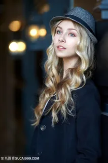 欧美清纯金黄卷发美女图片 欧美清纯金黄卷发美女图片