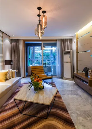 玻璃吊灯客厅场景