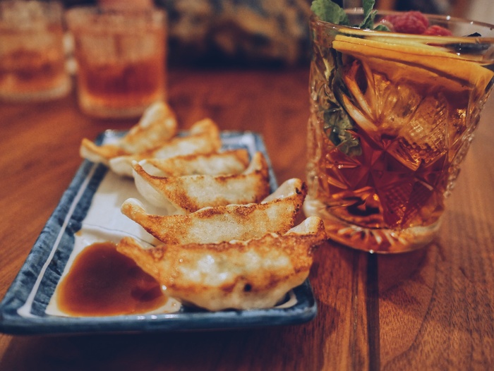 金黄色的煎饺图片-第7张