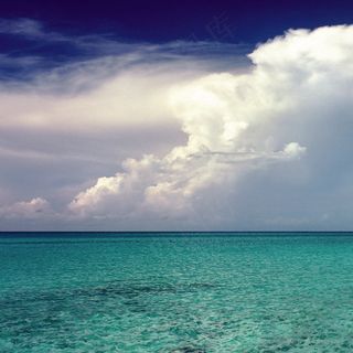 唯美蓝天白云海景油画