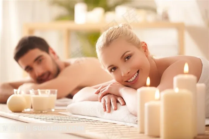 SPA系列 - 正在享受天然SPA的男女