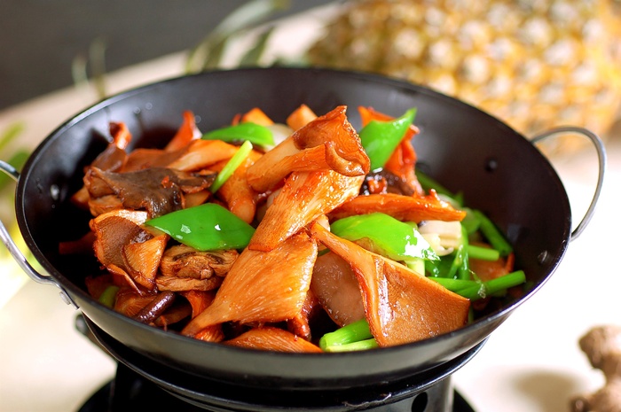 干锅美食焖锅湘菜麻辣香辣纸锅热干锅菌