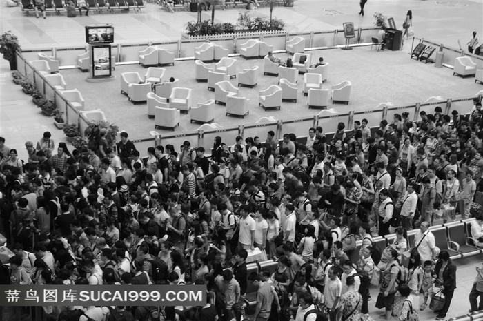 拥挤与空旷的不公