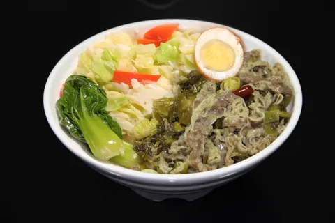 肥牛餐饮快餐盖浇饭产品成品高清大图黑底圆盘 肥牛餐饮快餐盖浇饭产品成品高清大图黑底圆盘