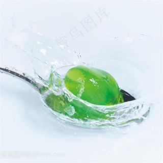 水中的果冻高清图片设计素材