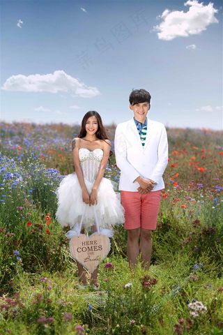 浪漫花季幸福恋人婚纱摄影特写