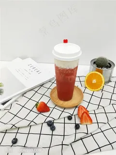 草莓多多奶昔双皮奶奶茶饮品图片 草莓多多奶昔双皮奶奶茶饮品图片