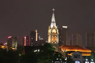 高清城市钟塔图